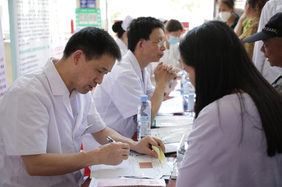 签约专科联盟 开展联合义诊 邵阳学院附属第二医院与新宁县人民医院共筑甲状腺健康防线