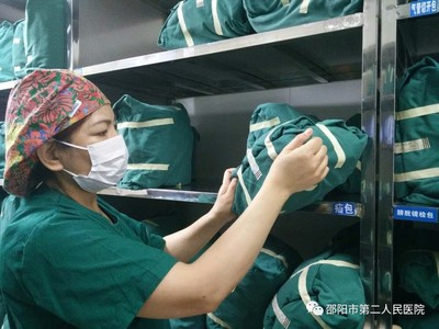 怀揣“护理梦” 坚守三十载
